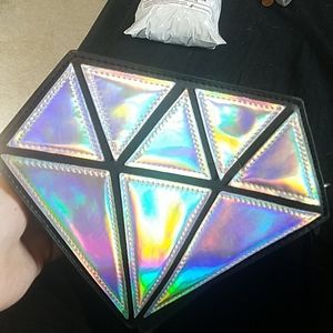 Holographic purse